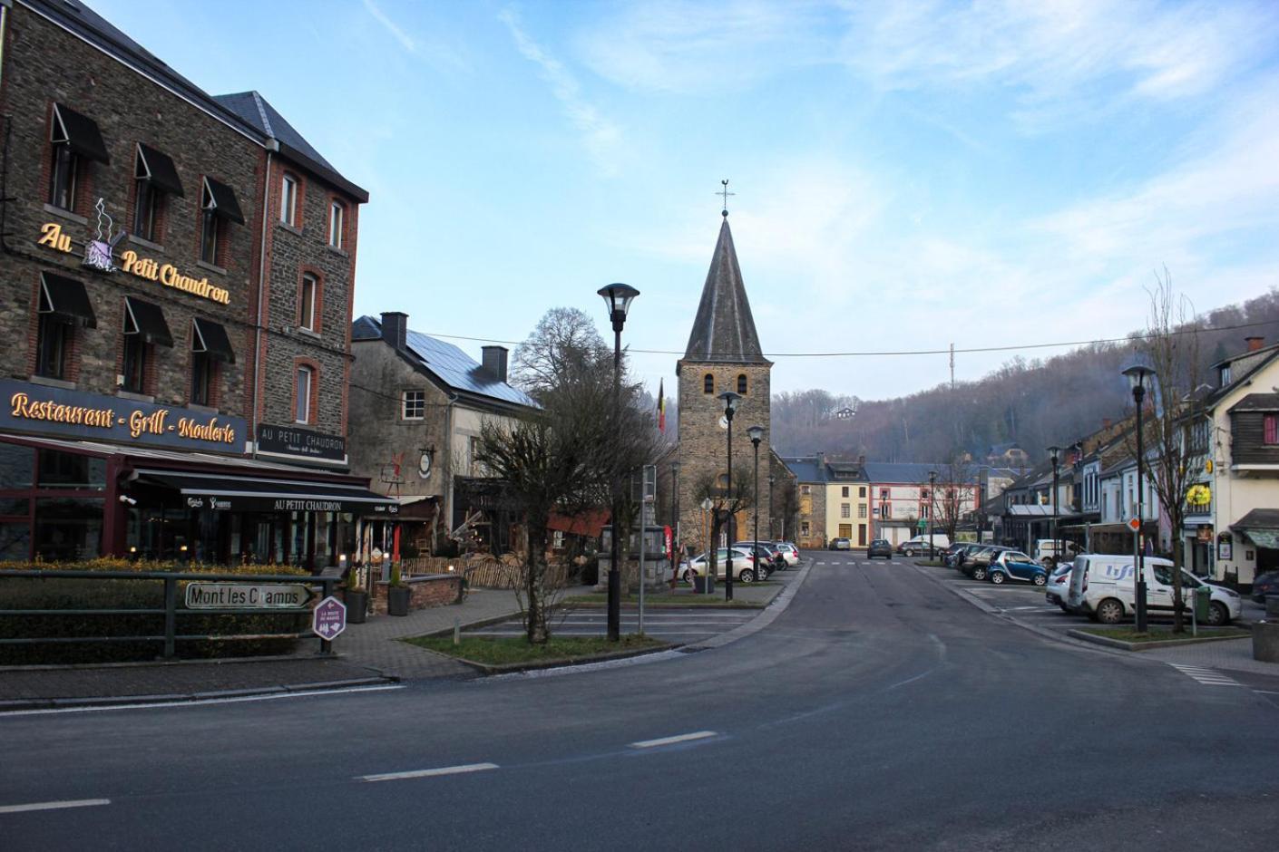 Vila J-Club De Knapzak / La Besace Bohan Exteriér fotografie