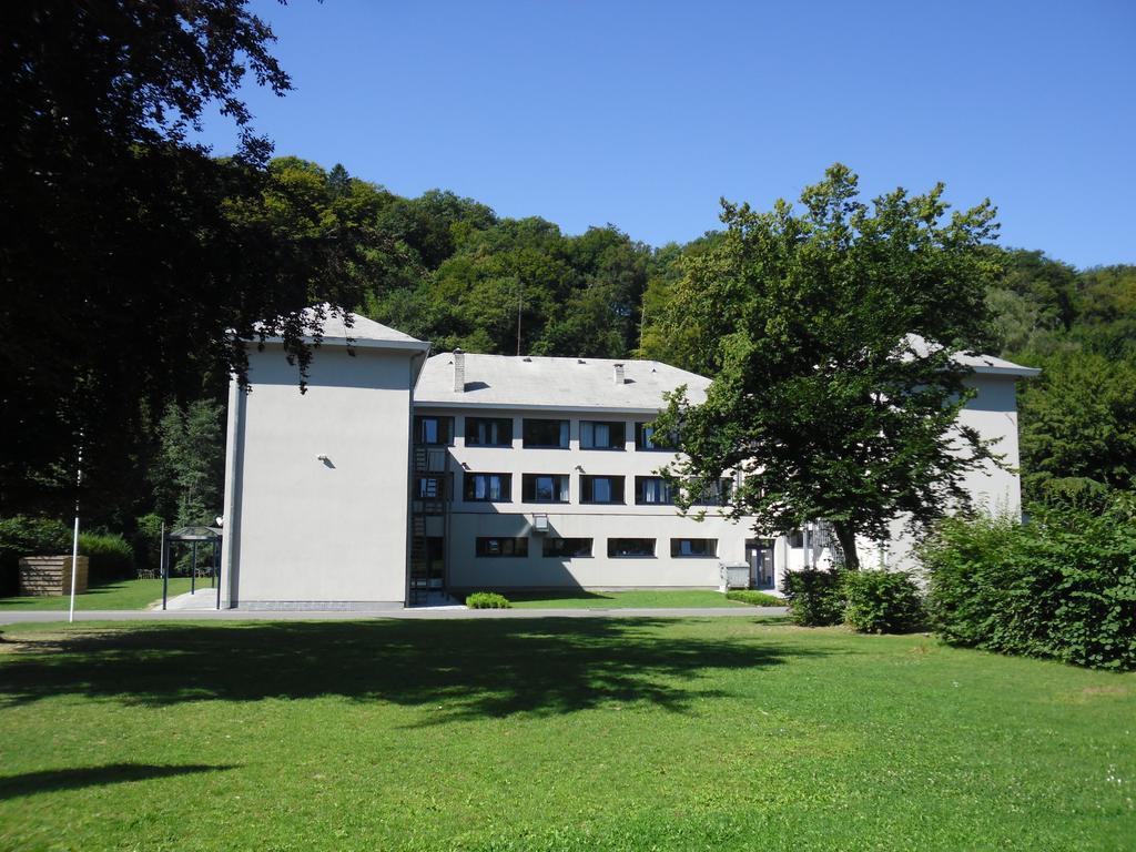 Vila J-Club De Knapzak / La Besace Bohan Exteriér fotografie